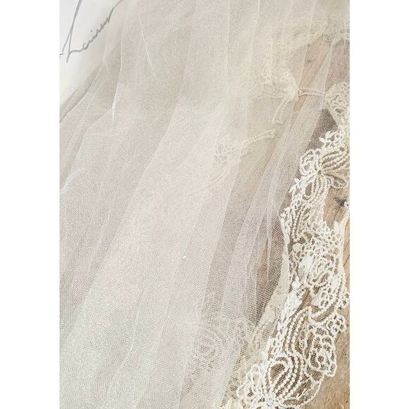 Alecon lace chapel length veil - Picture 5 of 7